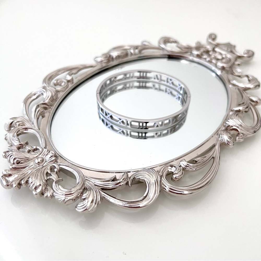 Silver Roman Numerals Bangle 🌟
